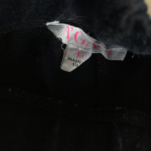 Navy blue shorts - Picture 2 of 3